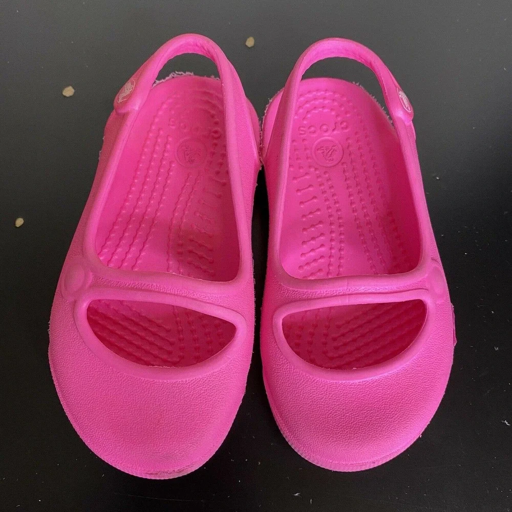 Crocs neon pink gabby flat Baby Toddler girls size C 4 Shoes Sandals